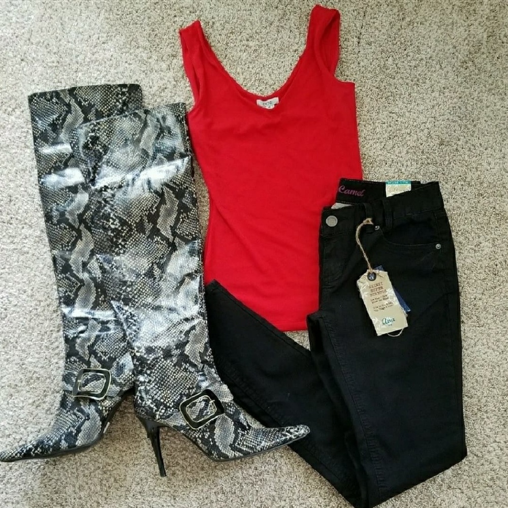 NWT Black Jeans by Red Camel Juniors Size 9